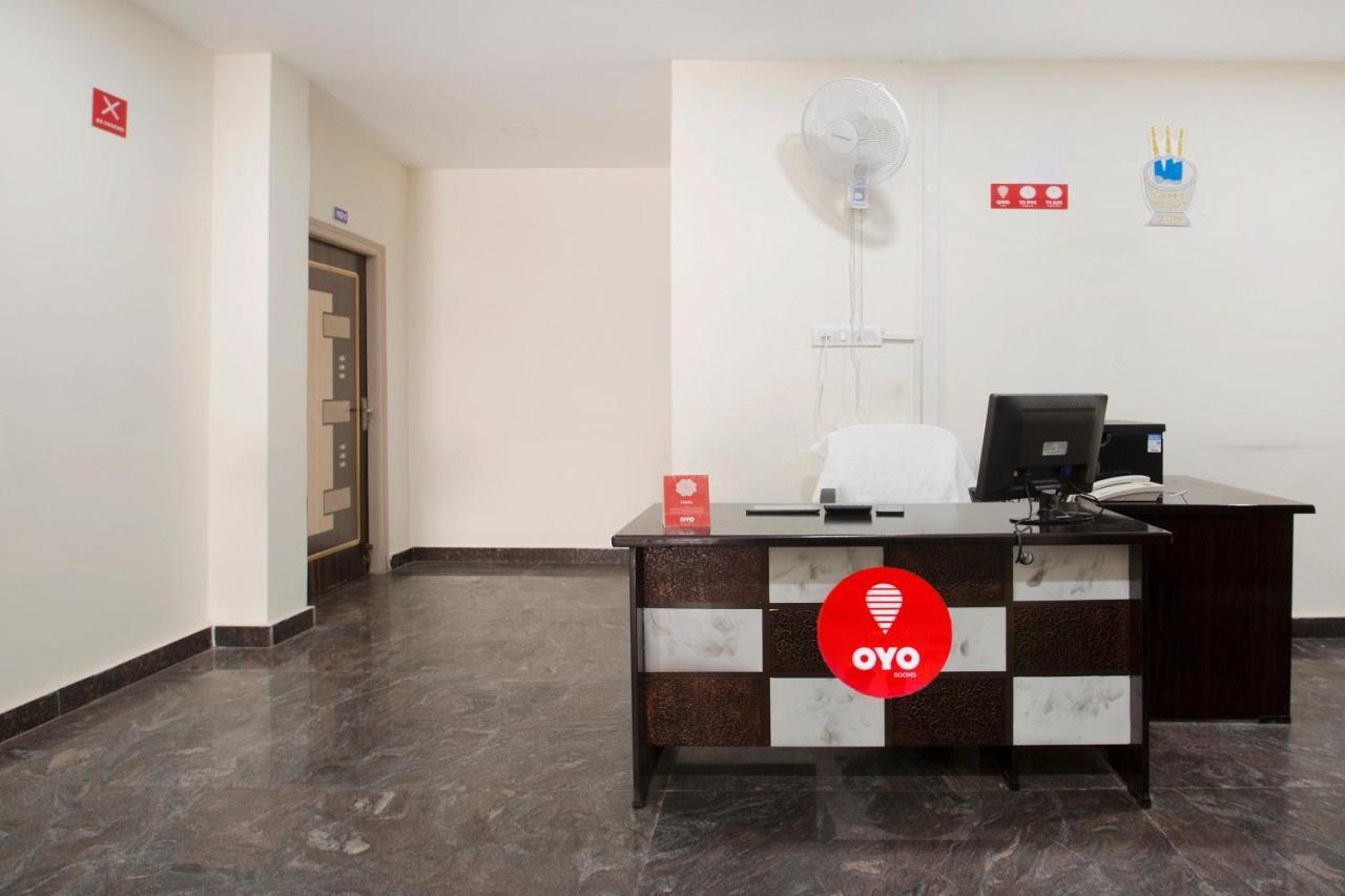 Oyo 9936 Elite Inn Haiderabad Buitenkant foto
