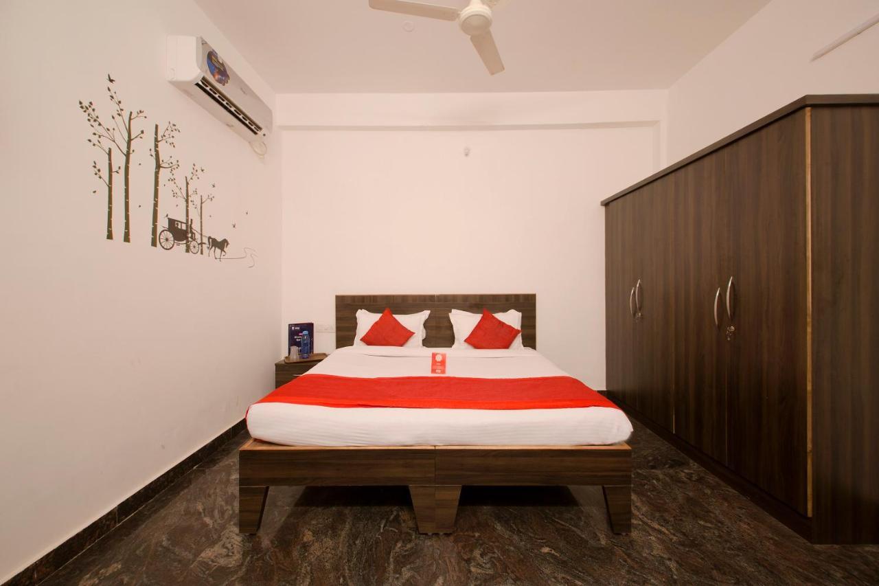 Oyo 9936 Elite Inn Haiderabad Buitenkant foto